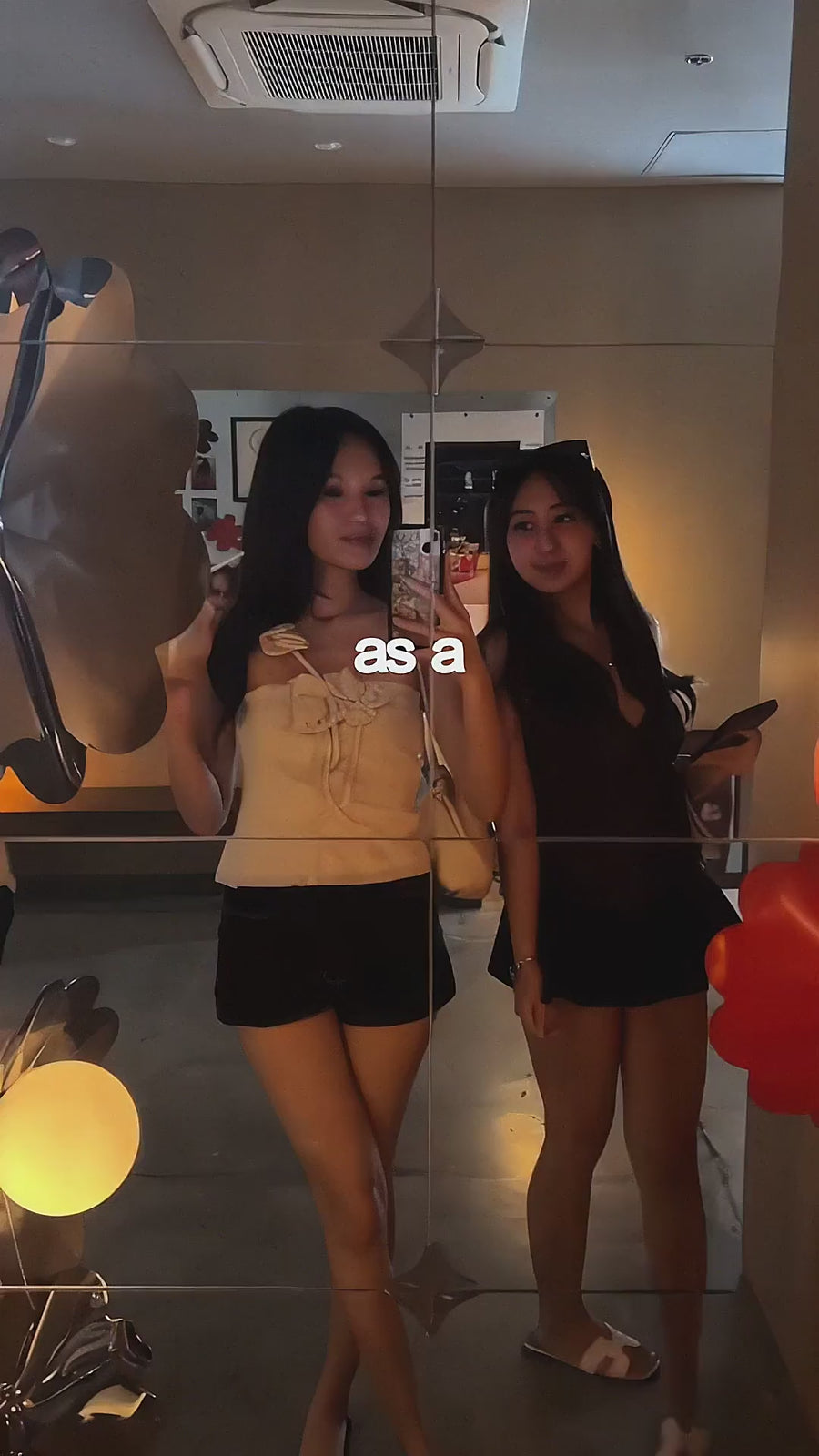Lunova™ Vanity Case